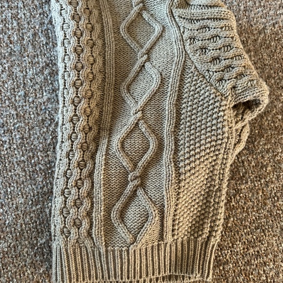 Cable Knit Wooden Toggle Cardigan Sweater - Picture 7 of 7